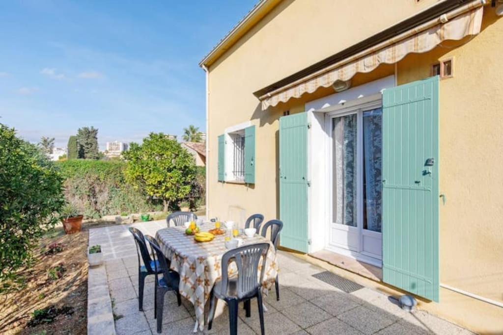 Villa La Farigoulo Juan-les-Pins Extérieur photo